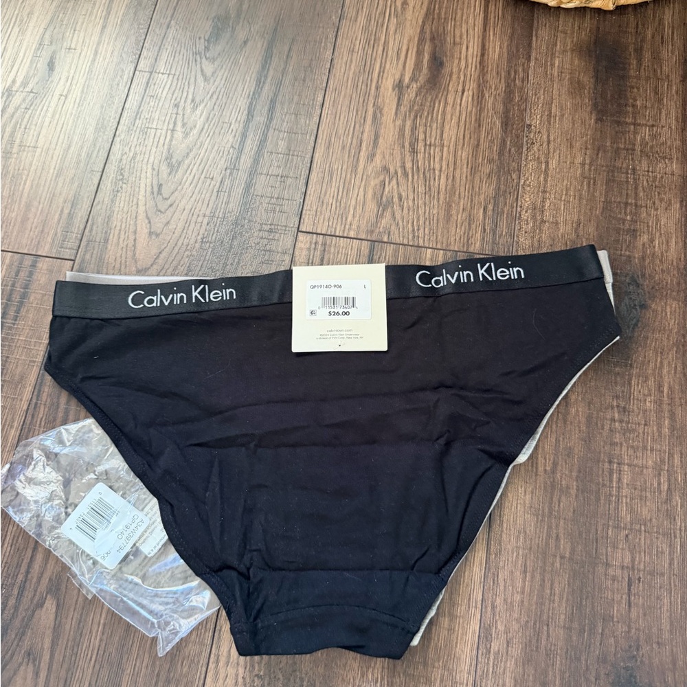 Calvin Klein Black and Gray Underwear Duo - Picture 3 of 3